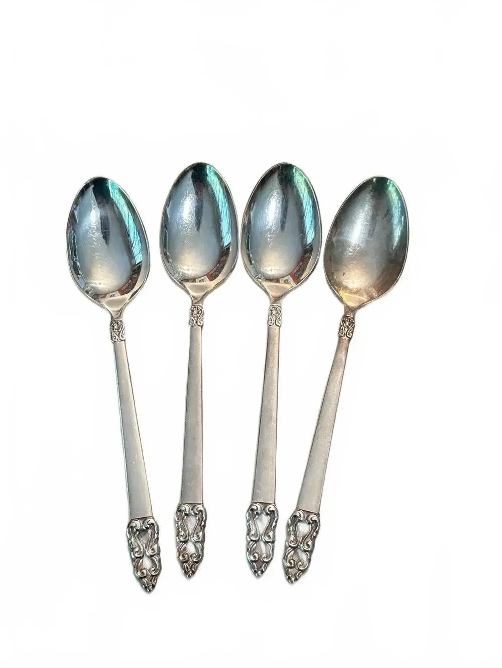 1847 Rogers Bros King Frederik Silverplate Spoons, Set of 4